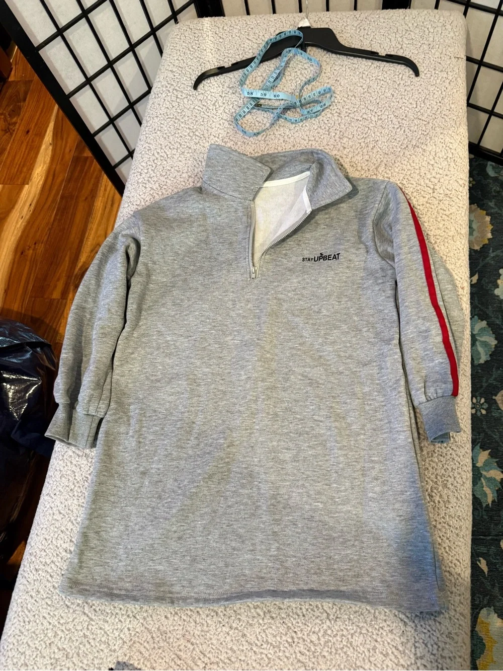 🌟 Stay Upbeat “COURAGEOUS” Quarter Zip Sweatshirt – Youth Size‎ 8 – NWOT